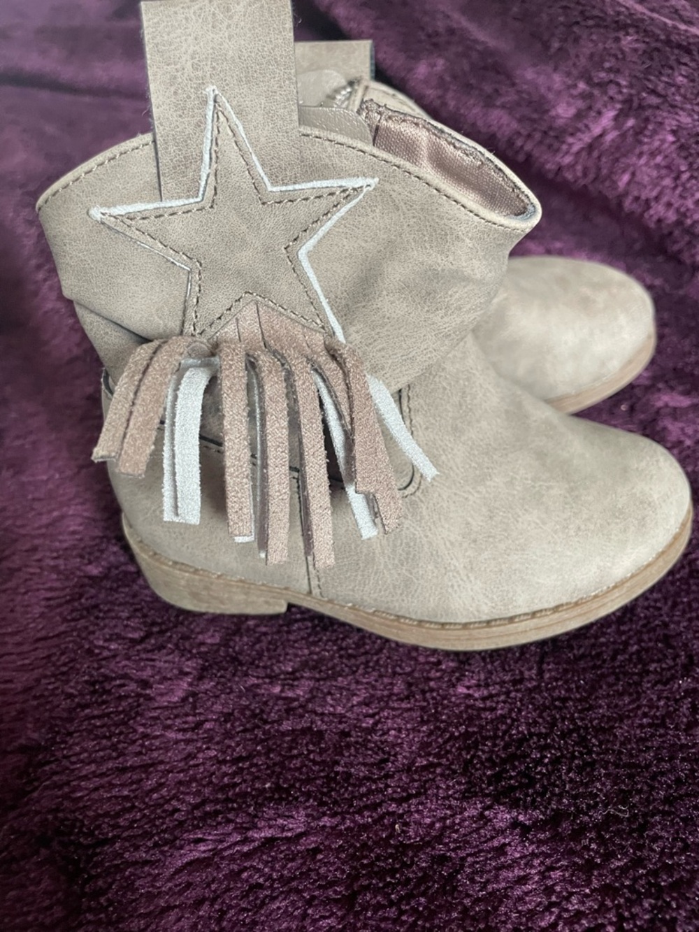 wonder nation Taupe Fringe Star Ankle Boots